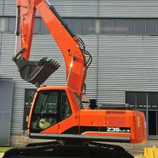 23.5 Ton Crawler Excavator