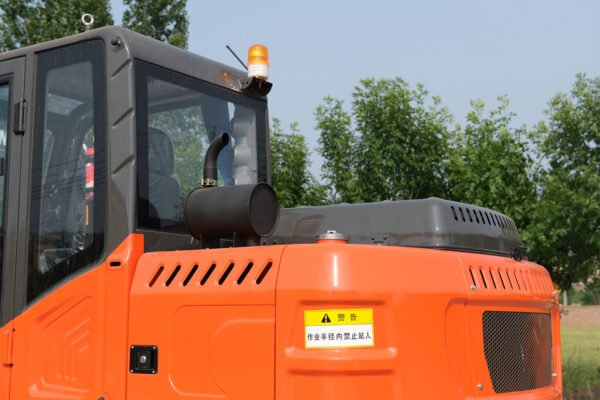 XG80W-9T 9 Ton Wheeled Excavator - Image 6