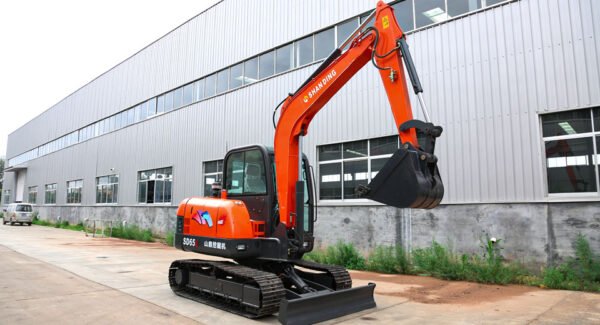 6 Ton Mini Excavator SD65E - Image 2